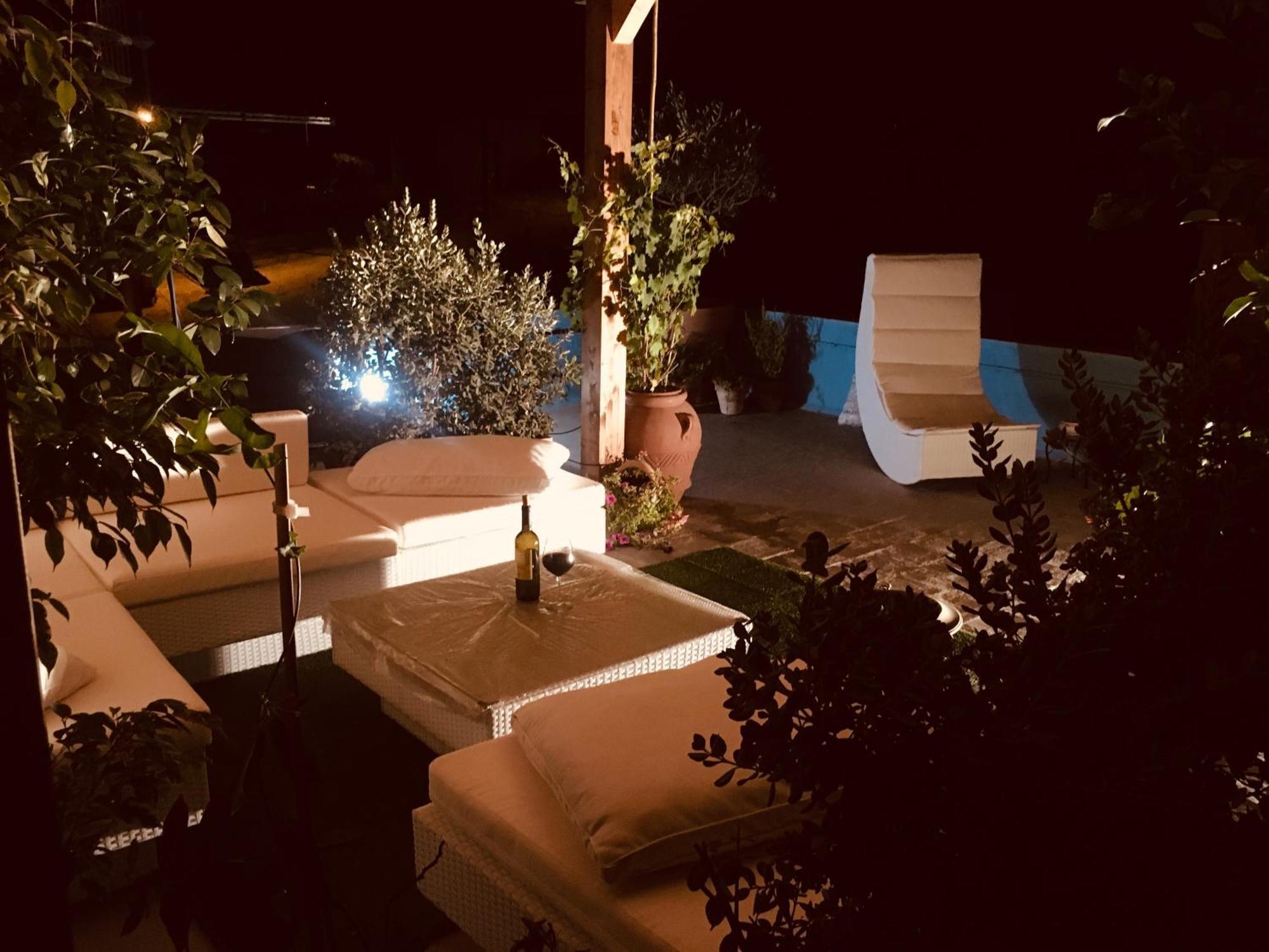 Terrazzo Esclusivo Con Zona Solarium Da 100 Mq